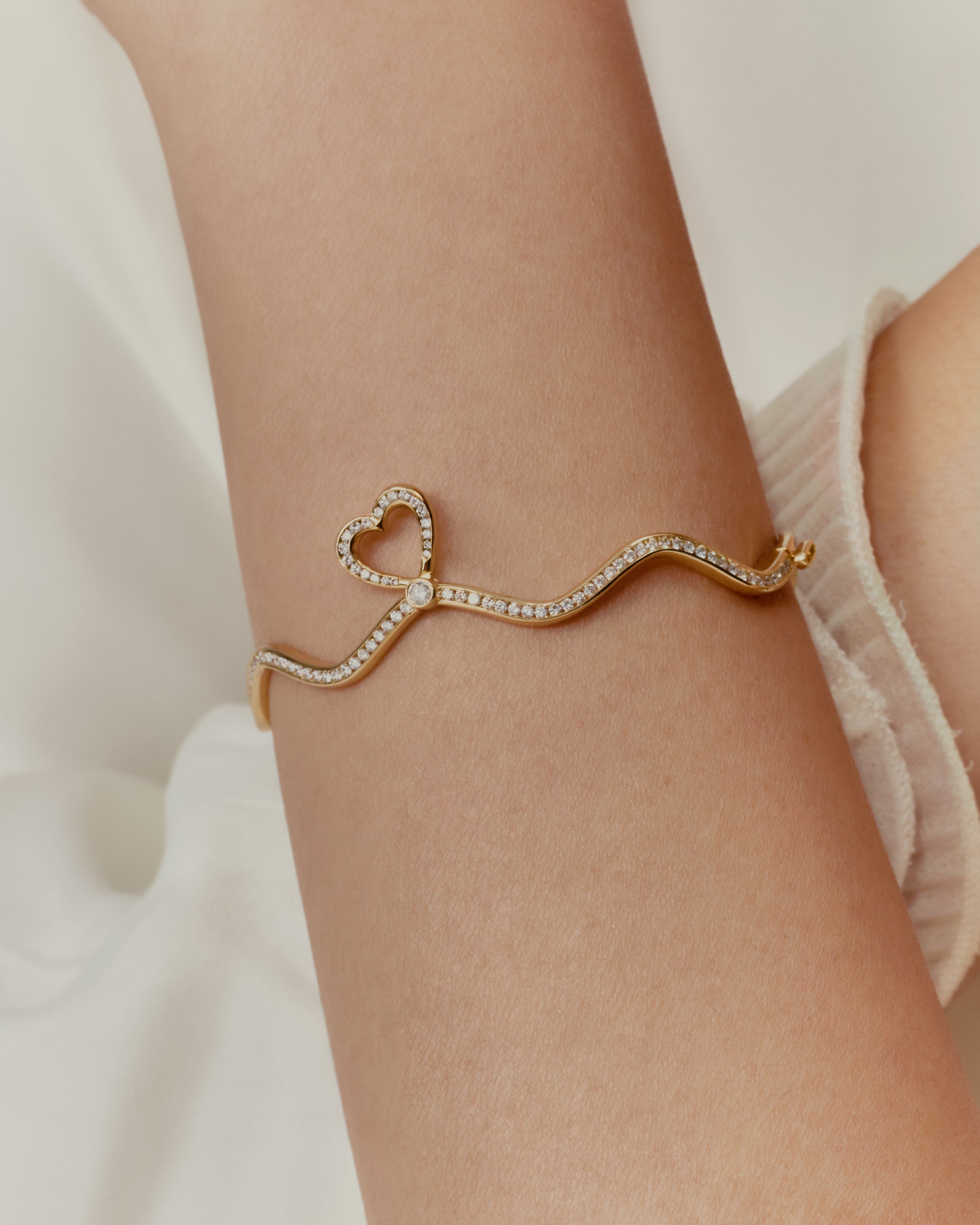 Single Heart Bangle
